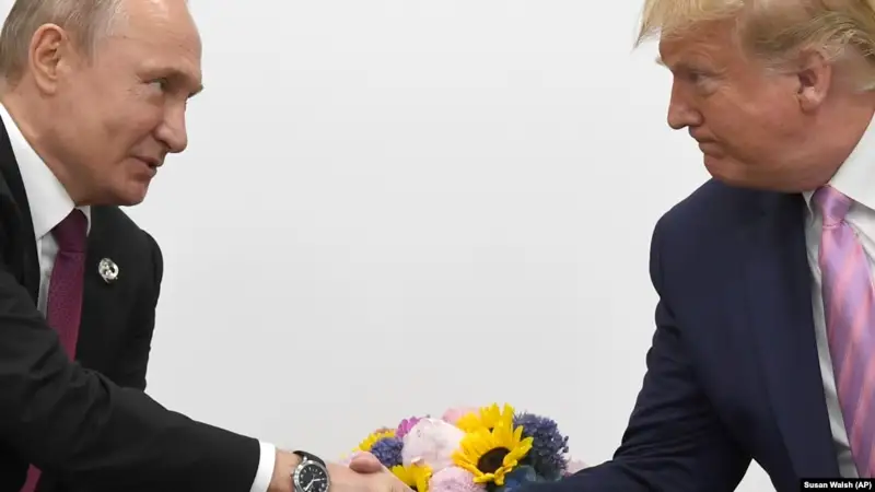 Трамп пен Путин Осакада келіссөз жүргізді