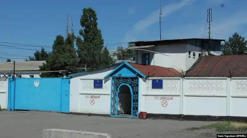 Трансгендерді зорлау ісі бойынша күдікті түрмеде аштық жариялады