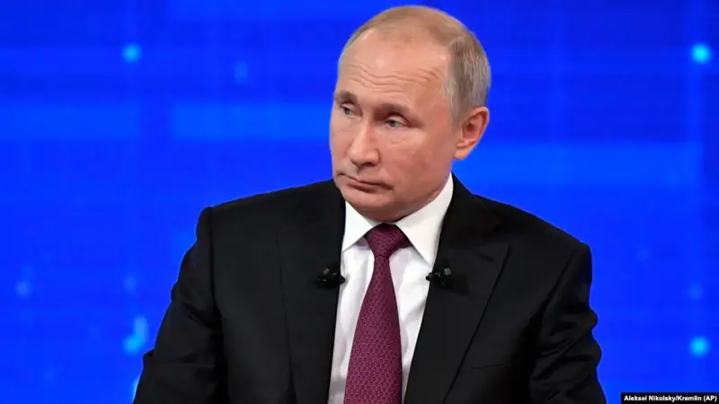 Путин ресейліктердің нашар өмір сүре бастағанын мойындады