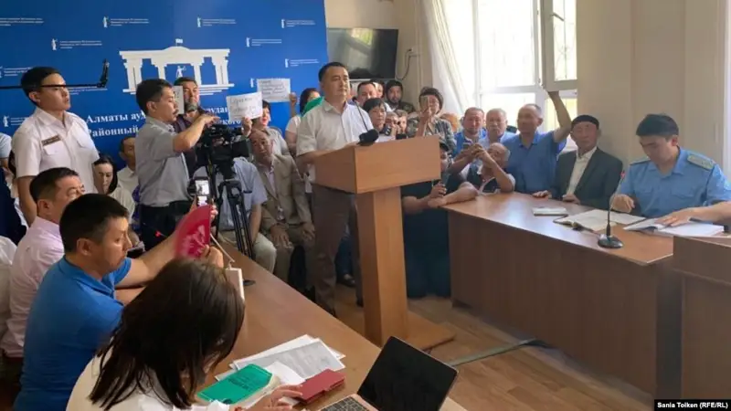 Нұр-Сұлтанда Серікжан Біләштің ісі бойынша алдын ала сот басталды