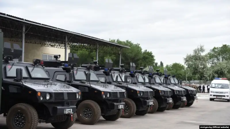 Қытай Қырғызстанға құрыш сауытты бірнеше көліктер сыйлады