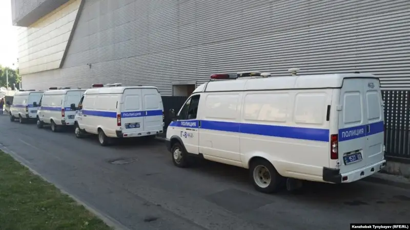 Полиция заңсыз митингіге шақырған бірнеше адамды ұстағанын хабарлады