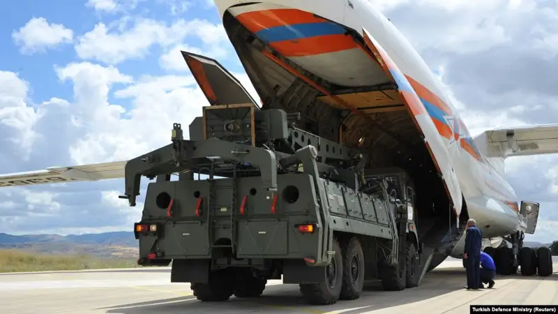 C-400 кешеніне байланысты АҚШ пен Түркия қарым-қатынасы нашарлады