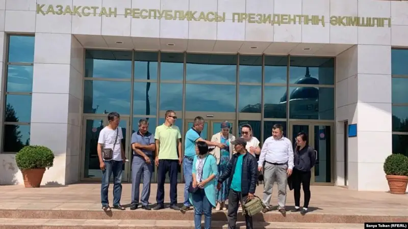 Атажұрт еріктілері Тоқаевтан Біләшті босатуды талап етті