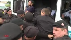 &amp;quot;Аяғынан ұста!&amp;quot;. Полиция ондаған адамды бөлімшеге әкетті