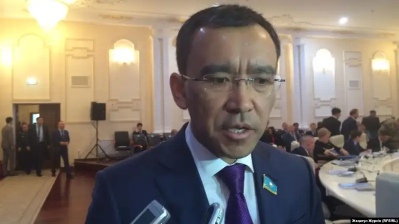 Мәулен Әшімбаев президент көмекшісі болып тағайындалды