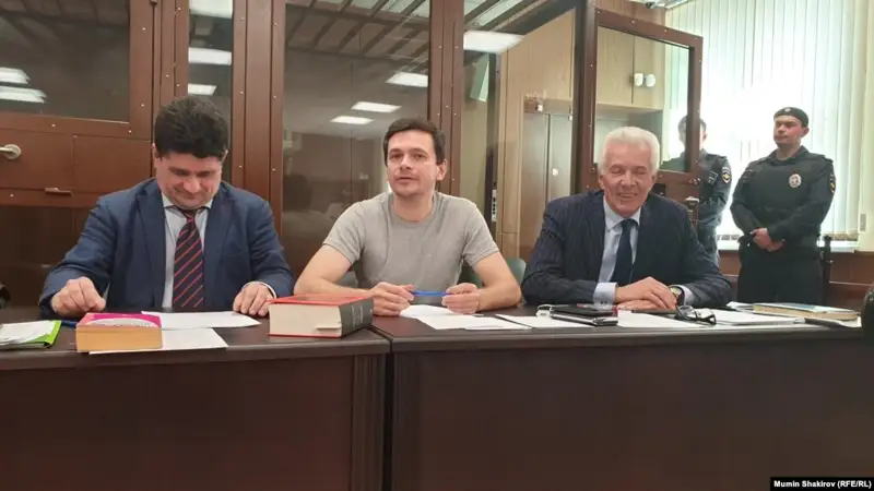Мәскеуде оппозициялық саясаткер Яшин бесінші мәрте қамалды
