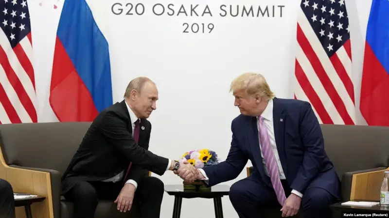 Сот Трампты айыптаған демократтар шағымын кері қайтарды