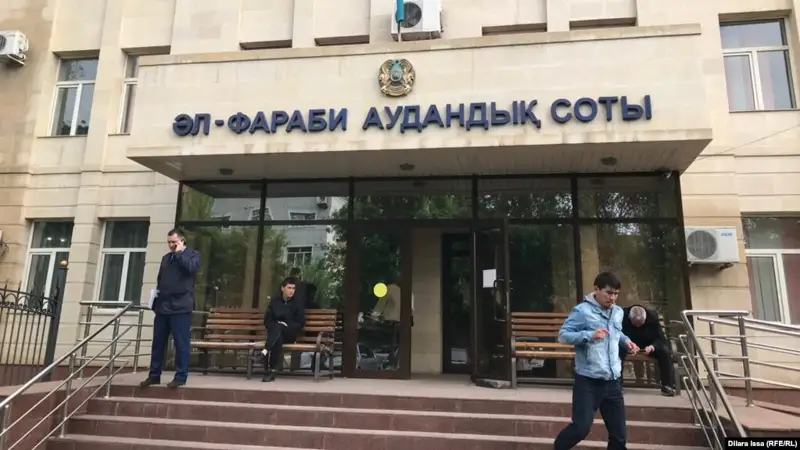 Шымкентте қаржы жымқырды деп айыпталған белсенді 8 жылға сотталды