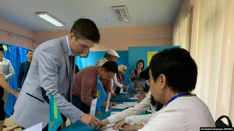 Алматылық бақылаушы сайлау учаскесінде заңбұзушылық болғанын айтты