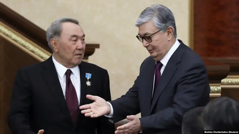 Назарбаев жүйені шайқалту - қауіпті деп ескертті