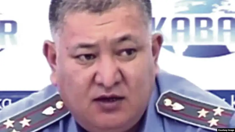 Тергеуге шақыруды елең етпеген Атамбаевтың үйіне ішкі істер вице-министрі барды