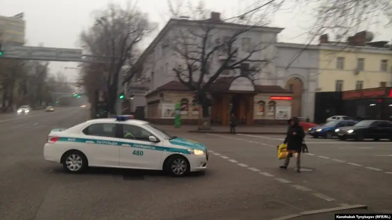 Алматы полициясы топ адамды көлікпен қағып өлтіруге оқталған күдіктіні іздеп жатыр