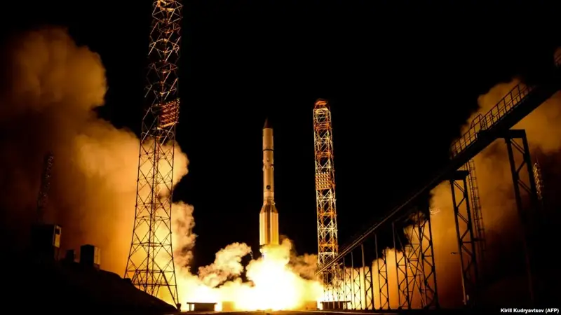 Байқоңырдан бортында ресейлік байланыс спутнигі бар Протон-М ұшырылды