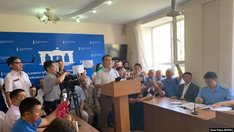 Нұр-Сұлтанда Серікжан Біләштің ісі бойынша алдын ала сот басталды