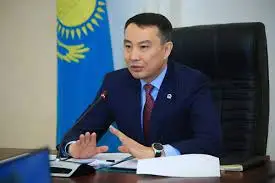 Қостанайдың әкімі қайда қарап жүр?