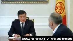 Жээнбеков Қырғызстанның кей өңірінде төтенше жағдайды 10 мамырға дейін ұзартты