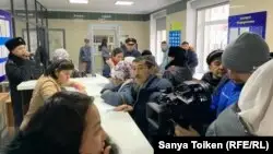 Нұр-Сұлтанда белсенділер қамалғандарды босатуды талап етті