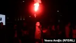 Сербия астанасында карантин шектеулерін қайта енгізу бастамасы тұрғындардың наразылығын тудырды