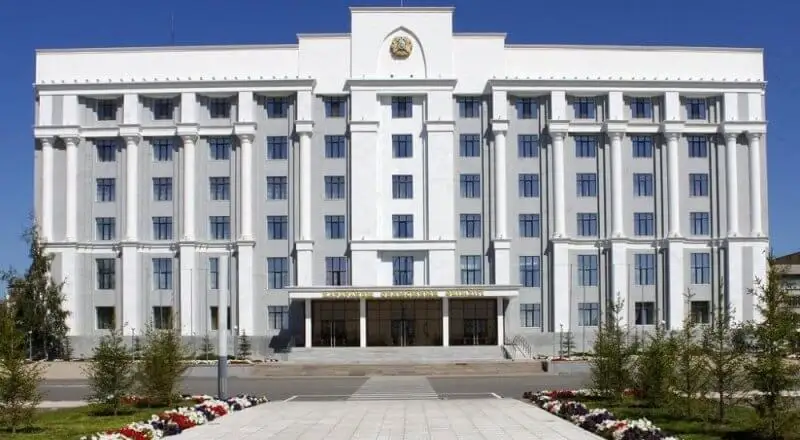 Қара бастың қамын күйттейтіндер