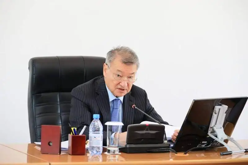 Ахметовке Тоғжанов, Цой, Маминдерден қайыр болмай тұр