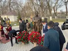 Тұғыры жоқ ескерткіш