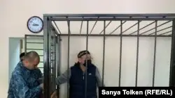&amp;quot;ҚДТ қозғалысын қолдады&amp;quot; деп айыпталған Серік Жахин сотта. Нұр-Сұлтан, 16 қыркүйек 2019 жыл.