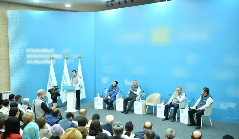 Тоқаевтың жақтастары Түркістан облысы мен Шымкенттегі сайлаушылармен кездесті