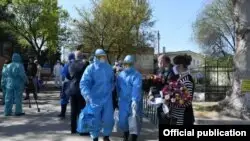 Өзбекстанда коронавируспен ауырғандарға тіл тигізгендер жауапқа тартылады