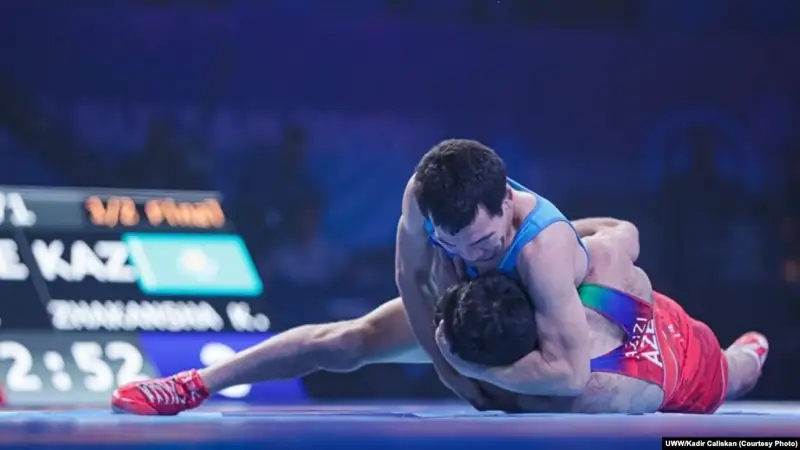 Балуан Жақанша әлем чемпионатында күміс медаль алды