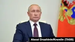 Путин “гей-пропаганданы” “агрессия танытпай” бақылауға шақырды