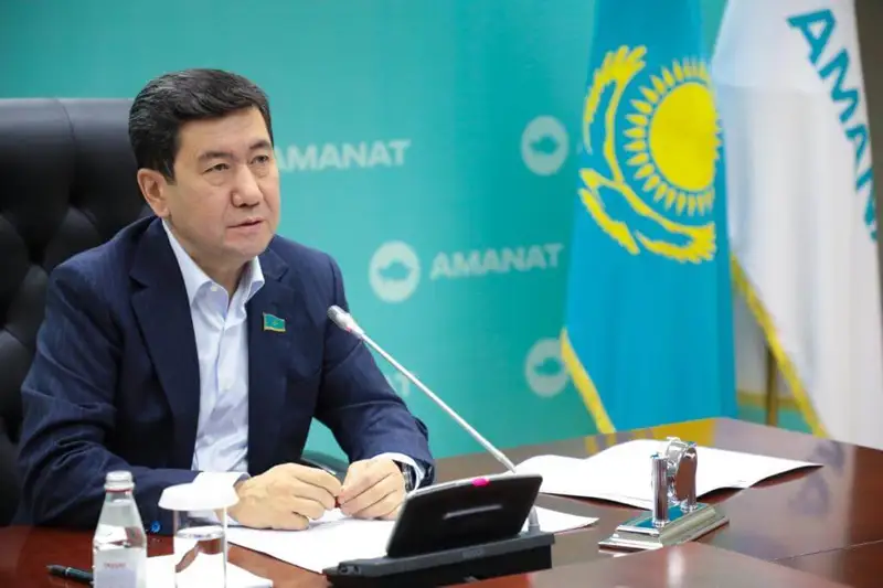 Президент реформаларын қолдау – «AMANAT»-тың жаңа Тұғырнамасының негізі