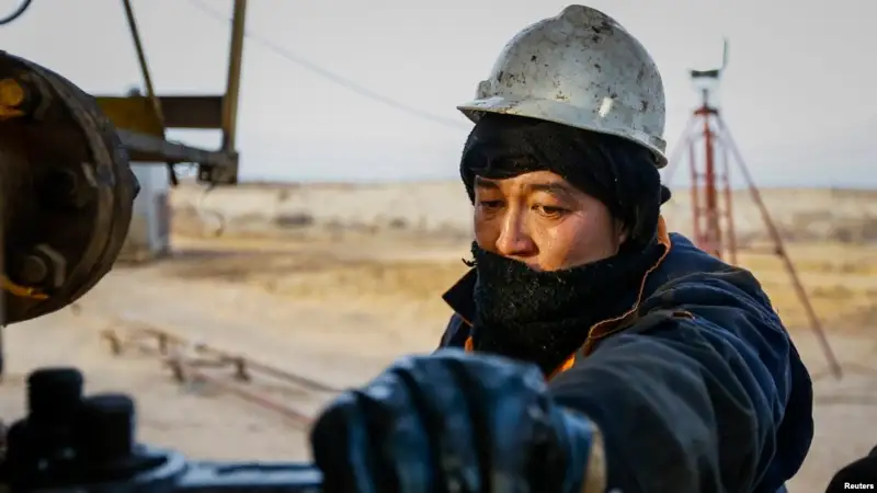 CNPC басшыларымен кездескен Тоқаев қазақстандық жұмысшылардың жалақысы туралы айтты