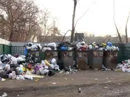Тасылмаған қоқыс, төленбеген қарыз