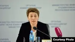 Санитария бас дәрігері жұмысшылардан ПТР тестінің нәтижесін талап етпеуге шақырды