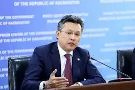 Сұлтанов ет сатады, қазақ сүйек-саяқ мүжиді