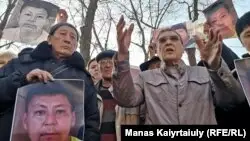 Алматыда белсенділер Ағаділдің өлімін ашық әрі әділ зерттеуді талап етіп, прокуратураға келді