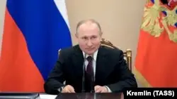 Путин мұнайдың қазіргі бағасына қанағаттанатынын білдірді