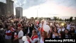 Беларусьтің Словакиядағы елшісі еліндегі қарсылық акциясына қатысушыларды қолдады