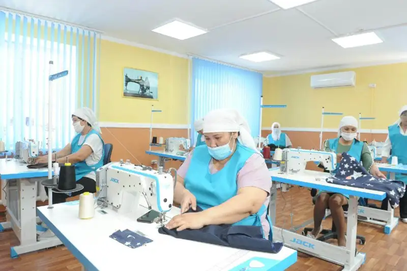 Айтылды - орындалды: Алматы облысында көп балалы аналар үшін тігін цехы ашылды