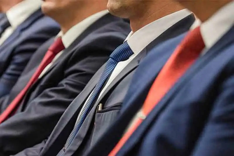 Ескі қулар жаңа кадрдан қорқады