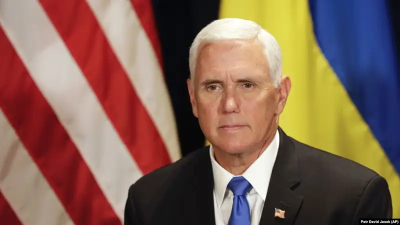 Трамп Түркияға қысым жасау үшін Анкараға Пенс пен Помпеоны жібереді