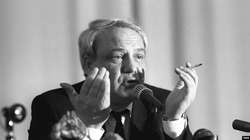 Британияда совет диссиденті Владимир Буковский қайтыс болды