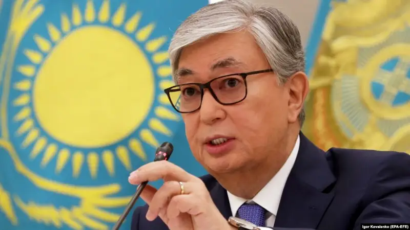 Президенттің баспасөз хатшысы даулы жарлыққа түсінік берді