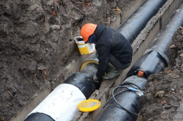 Қазақстанда жылу желілерін жөндеуге 14 жыл және 2 трлн теңге керек