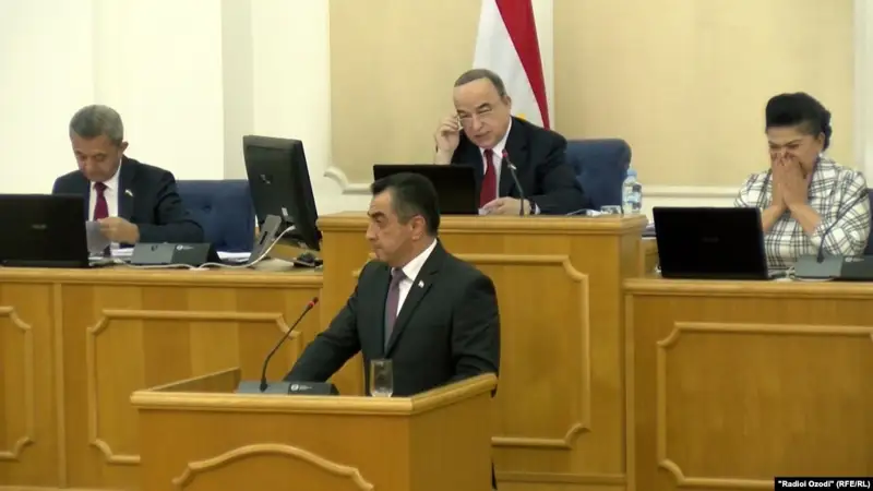 Тәжікстан парламенті Қытайға күміс кенішін беруді мақұлдады
