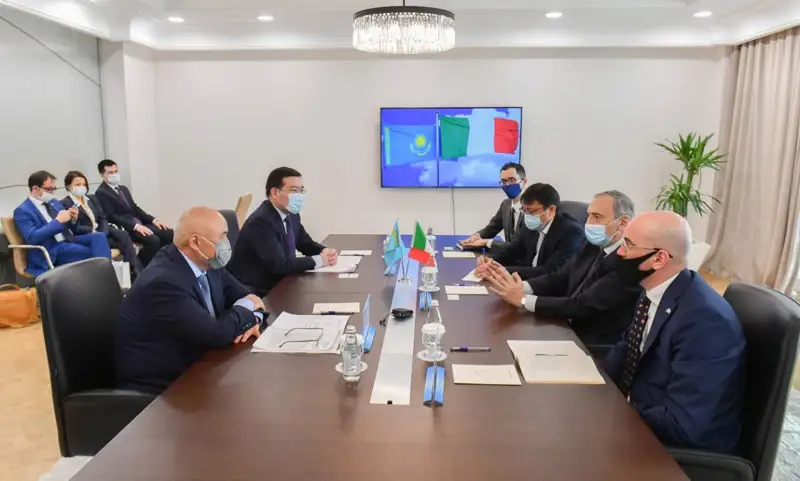 Италия Түркістанға инвестиция тартпақ