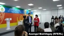 Тоқаевтың шығуын талап еткен әйелдер қысымға шағымданады, кейбіріне айыппұл салынған