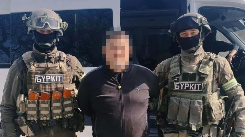 Таразда қоғамдық қор құрған қылмыстық топ жетекшісі ұсталды