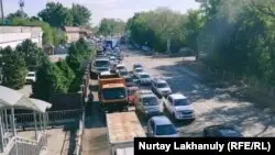Алматы шетінде бірнеше шақырым көлік кептелісі пайда болды
